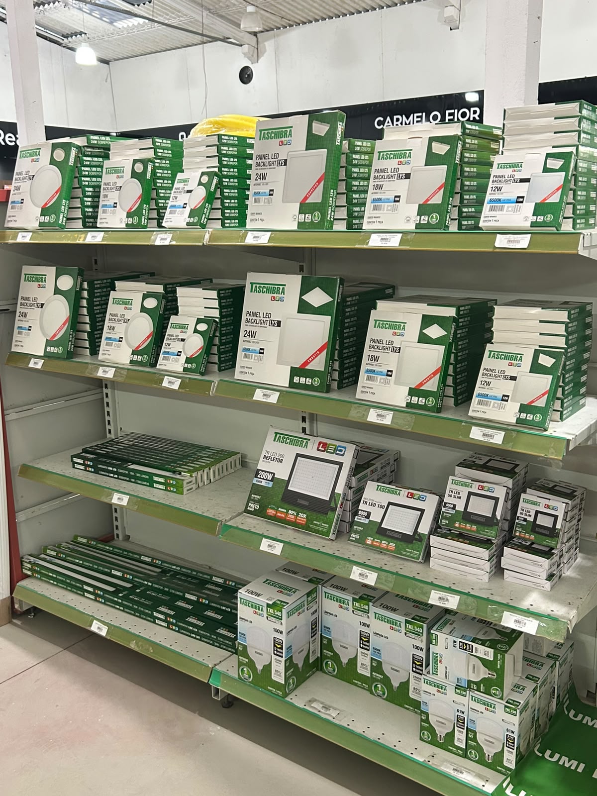 Iluminação e Acessórios